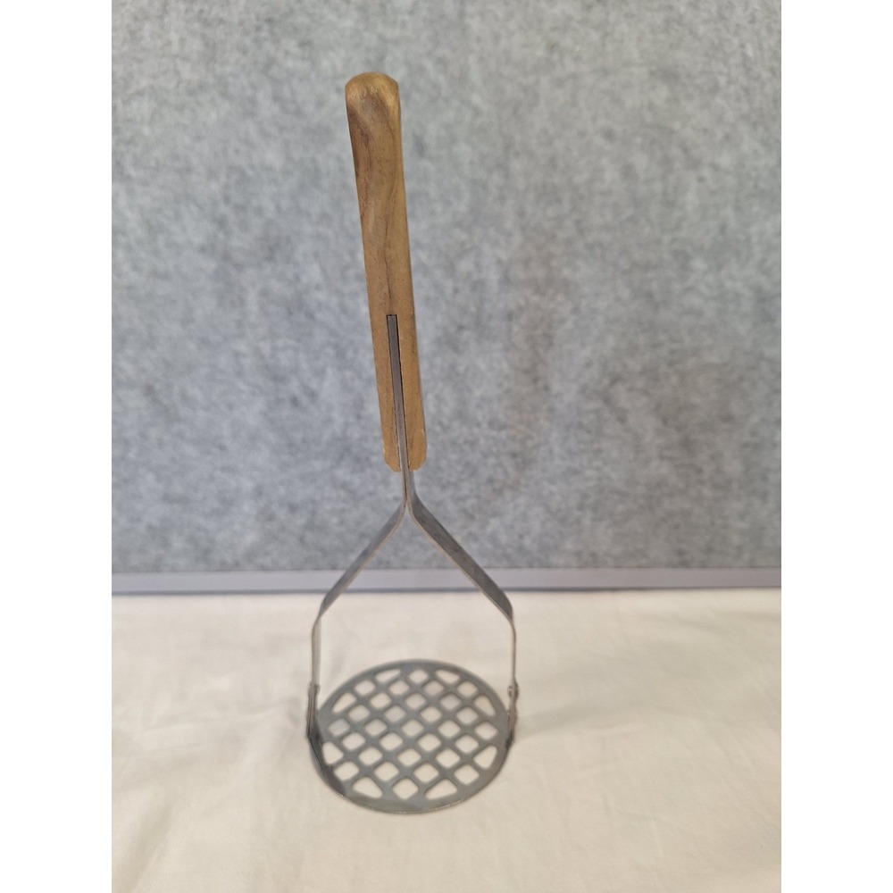 Robinson Knife Stainless Steel Potato Masher Vintage Wood Handle Kitchen Tool